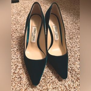 Jimmy Choo Green velvet pumps Like New
